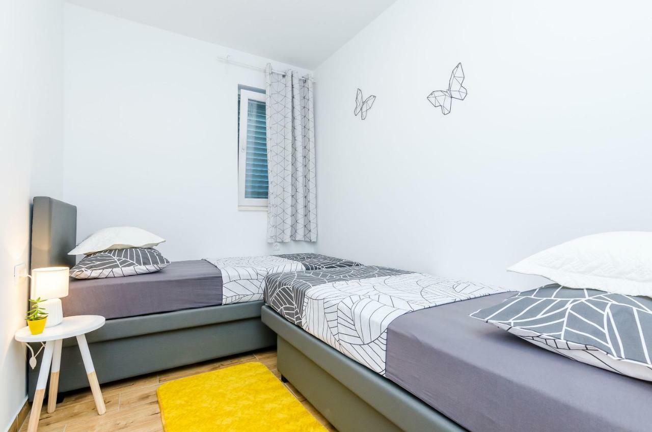 Apartment Moon River Mokošica Extérieur photo